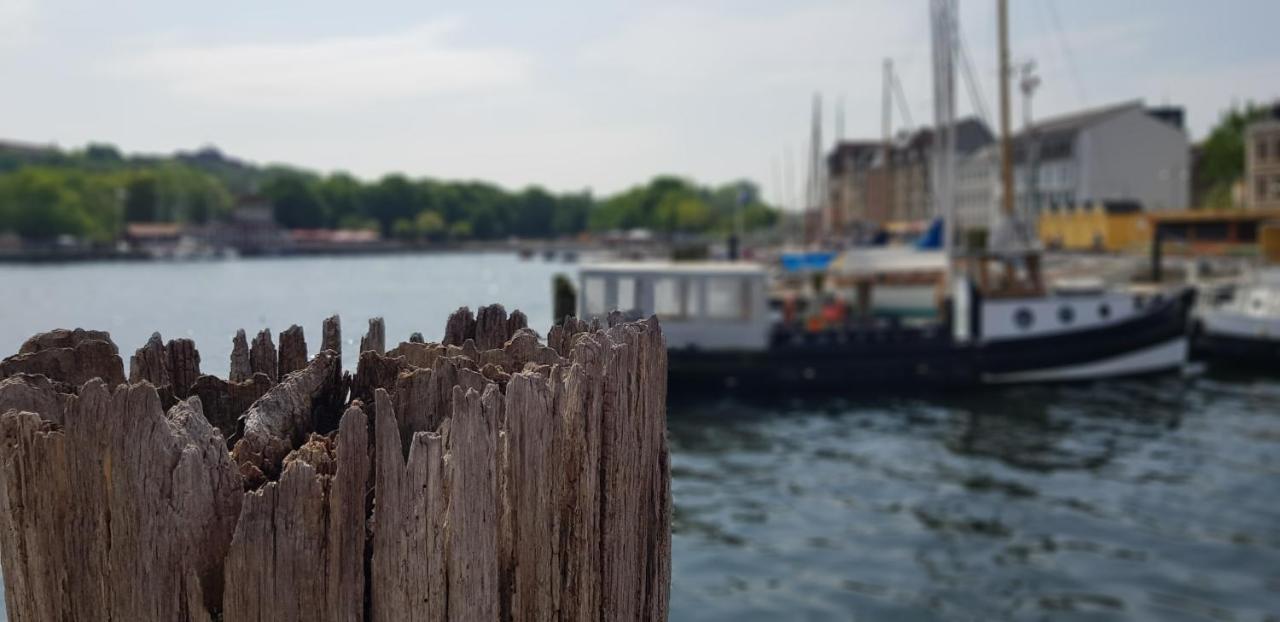 Ferienwohnung Kapitainskoje direkt am Hafen Flensburgs Exterior foto